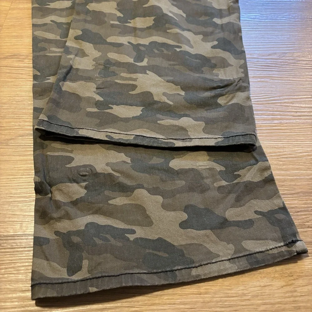 Ecko Unlimited preowned good